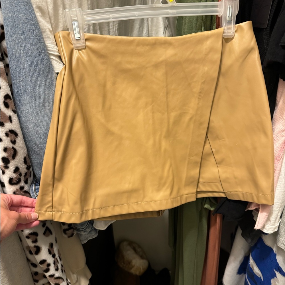 Boutique pleather skort